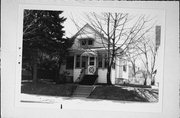 2881 S DELAWARE AVE, a Front Gabled house, built in Milwaukee, Wisconsin in .
