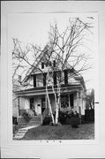 2973 S DELAWARE AVE, a Front Gabled house, built in Milwaukee, Wisconsin in .
