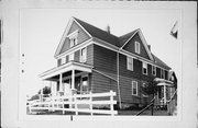 330 W GREENFIELD AVE, a Front Gabled house, built in Milwaukee, Wisconsin in .