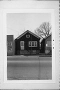 615 W GREENFIELD AVE, a Front Gabled house, built in Milwaukee, Wisconsin in .