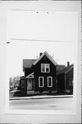 1001 W GREENFIELD AVE, a Cross Gabled house, built in Milwaukee, Wisconsin in .