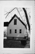 1412 W GREENFIELD AVE (REAR), a Side Gabled house, built in Milwaukee, Wisconsin in .