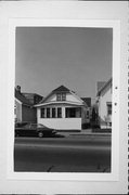 1512 W GREENFIELD AVE, a Bungalow house, built in Milwaukee, Wisconsin in .