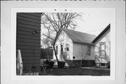 1560A W GREENFIELD AVE, a Front Gabled house, built in Milwaukee, Wisconsin in .