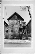 1134-1136 E HAMILTON ST, a Front Gabled duplex, built in Milwaukee, Wisconsin in .