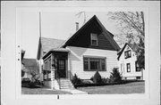 2761 S HERMAN ST, a Front Gabled house, built in Milwaukee, Wisconsin in .