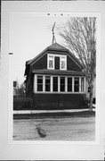 826 E HOMER ST, a Bungalow house, built in Milwaukee, Wisconsin in 1892.