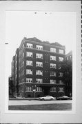 913 E KILBOURN AVE, a Twentieth Century Commercial apartment/condominium, built in Milwaukee, Wisconsin in 1922.