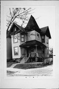 2619 S LENOX ST, a Queen Anne house, built in Milwaukee, Wisconsin in 1896.