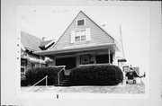 2774 S LENOX ST, a Front Gabled house, built in Milwaukee, Wisconsin in .
