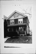 2851 S LENOX ST, a Front Gabled house, built in Milwaukee, Wisconsin in 1911.