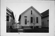 2139 S MOUND ST, a Front Gabled house, built in Milwaukee, Wisconsin in .