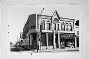 536-538 W NATIONAL AVE, a Italianate retail building, built in Milwaukee, Wisconsin in .