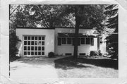 1709 FREMONT AVE, a International Style house, built in Madison, Wisconsin in 1938.