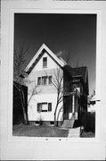 456 E LINCOLN AVE, a Front Gabled house, built in Milwaukee, Wisconsin in .