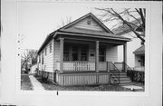 457 E LINCOLN AVE, a Front Gabled house, built in Milwaukee, Wisconsin in .