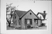 613-613A E LINCOLN AVE, a Minimal Traditional house, built in Milwaukee, Wisconsin in 1953.