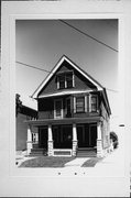 2878-80 S LINEBARGER TERR., a Front Gabled duplex, built in Milwaukee, Wisconsin in 1912.