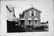 904 E LINUS ST, a Gabled Ell house, built in Milwaukee, Wisconsin in .
