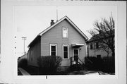 2514 S LOGAN AVE, a Front Gabled house, built in Milwaukee, Wisconsin in 1895.