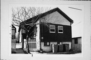 2534B S LOGAN AVE, a Front Gabled house, built in Milwaukee, Wisconsin in .