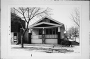 2549 S LOGAN AVE, a Front Gabled house, built in Milwaukee, Wisconsin in .