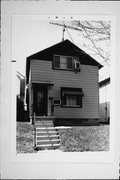 2619 S LOGAN AVE, a Front Gabled house, built in Milwaukee, Wisconsin in .