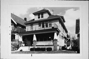 2970-72 S LOGAN AVE, a American Foursquare duplex, built in Milwaukee, Wisconsin in 1920.