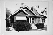 2968 S MABBETT AVE, a Bungalow house, built in Milwaukee, Wisconsin in 1915.