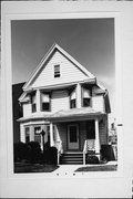 2978 S MABBETT AVE, a Front Gabled house, built in Milwaukee, Wisconsin in 1909.