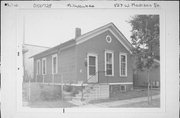 527 W MADISON ST, a Front Gabled house, built in Milwaukee, Wisconsin in .