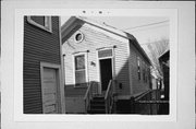 1022A W MADISON ST, a Front Gabled house, built in Milwaukee, Wisconsin in .
