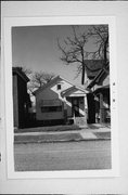 1030 W MADISON ST, a Front Gabled house, built in Milwaukee, Wisconsin in .
