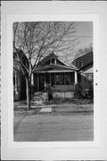 1114 W MADISON ST, a Front Gabled house, built in Milwaukee, Wisconsin in .