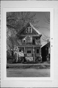 1116-18 W MADISON ST, a Front Gabled house, built in Milwaukee, Wisconsin in .