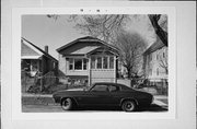 1122 W MADISON ST, a Bungalow house, built in Milwaukee, Wisconsin in .