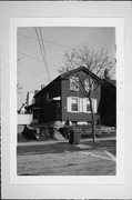1708 N MARSHALL ST, a Front Gabled house, built in Milwaukee, Wisconsin in .