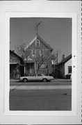 1004 W MINERAL ST, a Front Gabled house, built in Milwaukee, Wisconsin in .