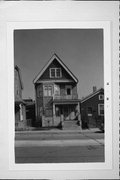 1030-32 W MINERAL ST, a Front Gabled house, built in Milwaukee, Wisconsin in .