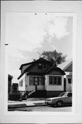 1125 W MINERAL ST, a Bungalow house, built in Milwaukee, Wisconsin in .