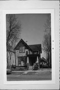 1428 W MINERAL ST, a Queen Anne house, built in Milwaukee, Wisconsin in .