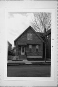 1531 W MINERAL ST, a Front Gabled house, built in Milwaukee, Wisconsin in .