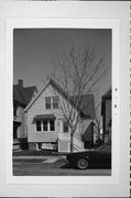1548 W MINERAL ST, a Cross Gabled house, built in Milwaukee, Wisconsin in .