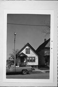 1556 W MINERAL ST, a Front Gabled house, built in Milwaukee, Wisconsin in .