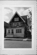 1557 W MINERAL ST, a Cross Gabled house, built in Milwaukee, Wisconsin in .