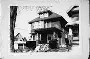 2718-20 S QUINCY AVE, a Arts and Crafts duplex, built in Milwaukee, Wisconsin in 1925.