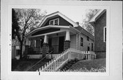 1615 E RUSK AVE, a Bungalow house, built in Milwaukee, Wisconsin in 1926.