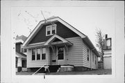 1809 E RUSK AVE, a Bungalow house, built in Milwaukee, Wisconsin in 1925.