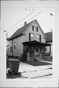 2016 E RUSK AVE, a Front Gabled house, built in Milwaukee, Wisconsin in 1911.