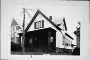433 E RUSSELL AVE, a Front Gabled house, built in Milwaukee, Wisconsin in 1910.